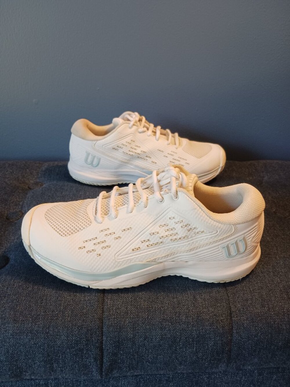 WILSON RUSH PRO ACE WOMEN'S TENNIS/PICKLE BALL SHOE. Size 9